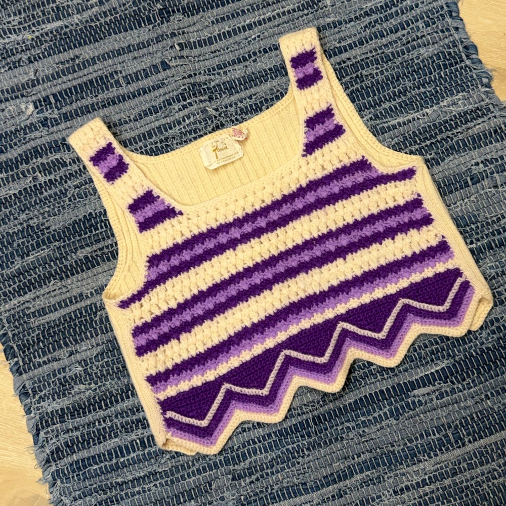 VTG boho Cream & Purple crochet sweater Knit wool cropped festival tank Top XS